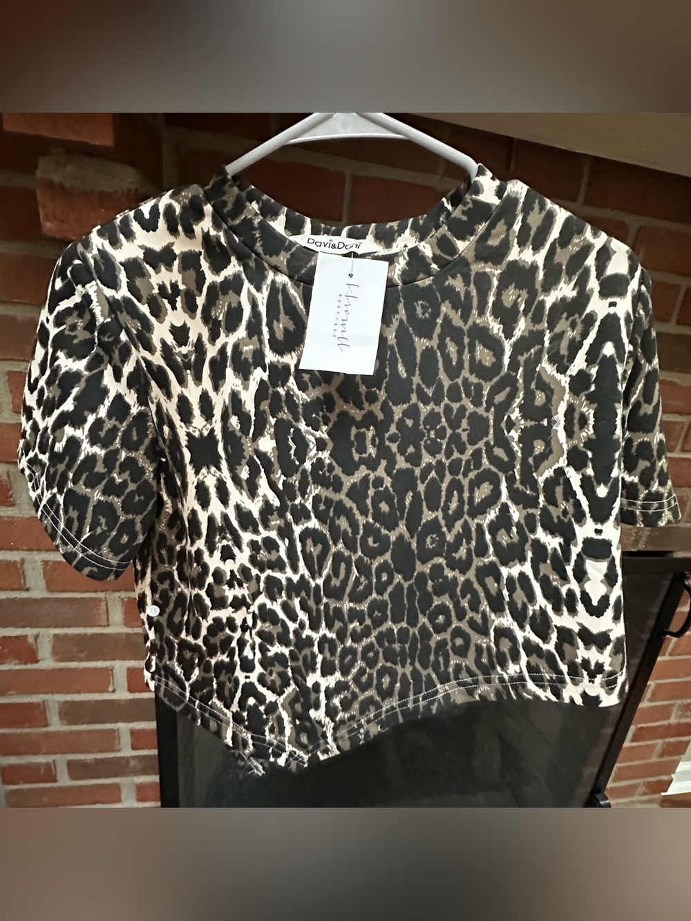 DAVI & DANI Black and Cream Leopard Print Short Sleeve Top